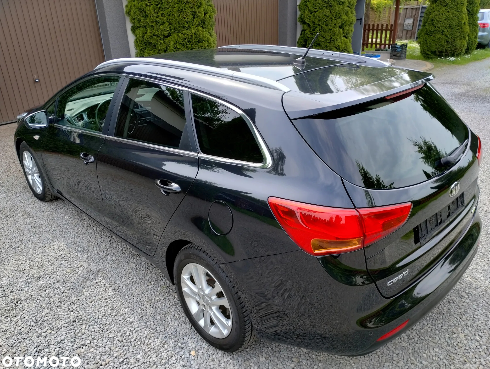 Kia Ceed 1.6 CRDi 128 ISG SW Spirit - 13