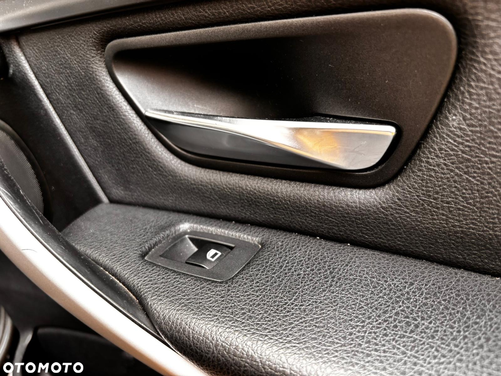 BMW Seria 3 - 17
