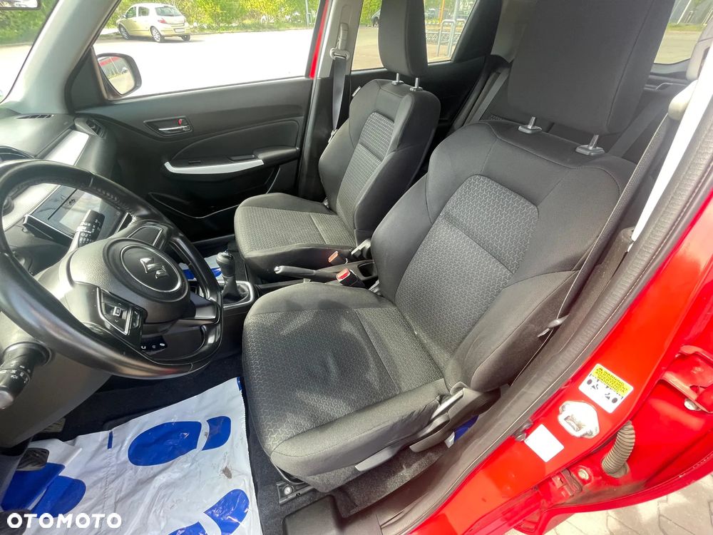 Suzuki Swift 1.2 Dualjet Allgrip Comfort - 11
