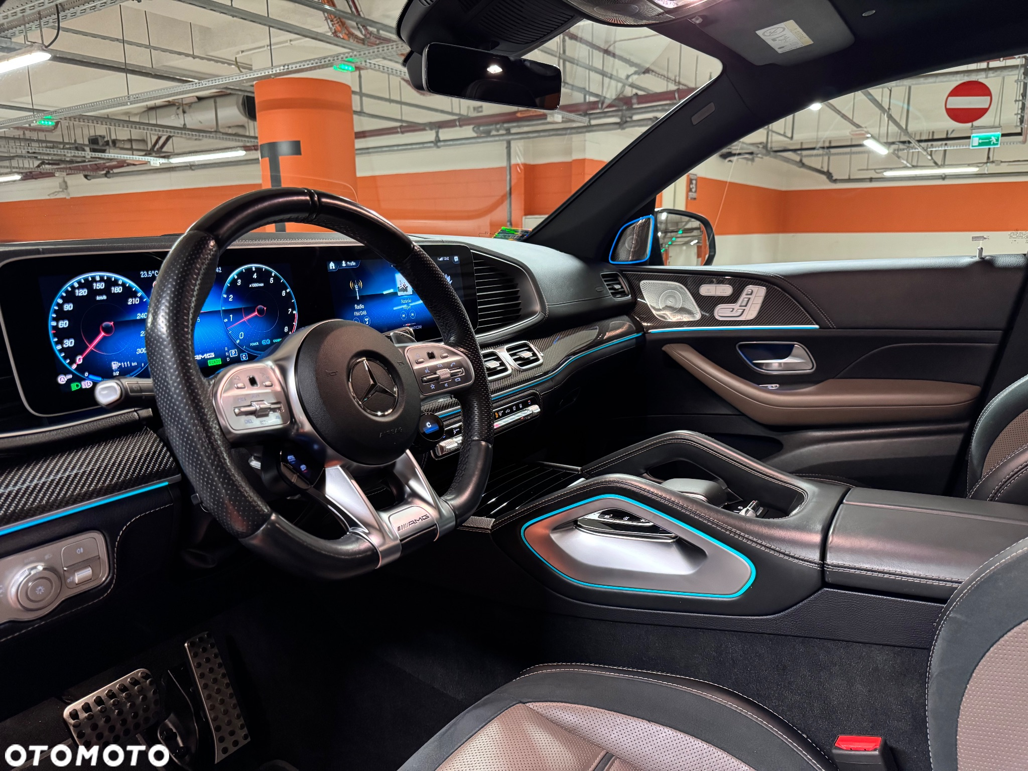 Mercedes-Benz GLE AMG Coupe 63 4-Matic Premium Plus - 11