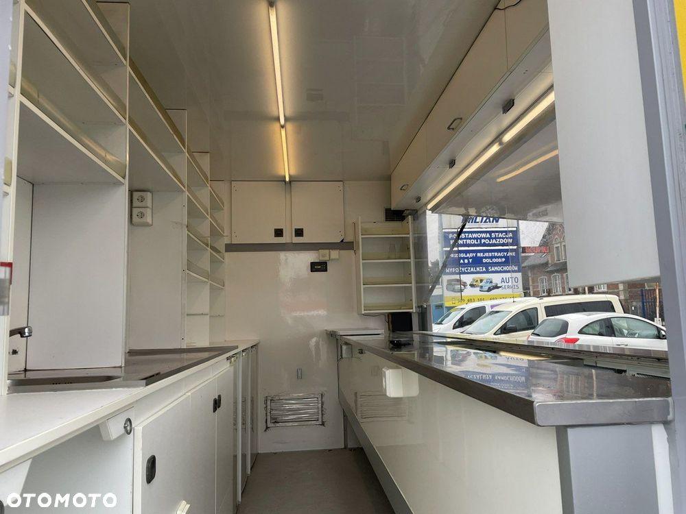 Mercedes-Benz Sprinter - 4