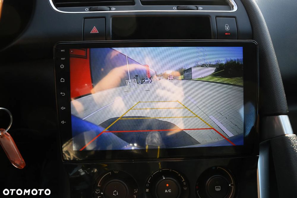 Peugeot 3008 1.6 HDi Premium - 17
