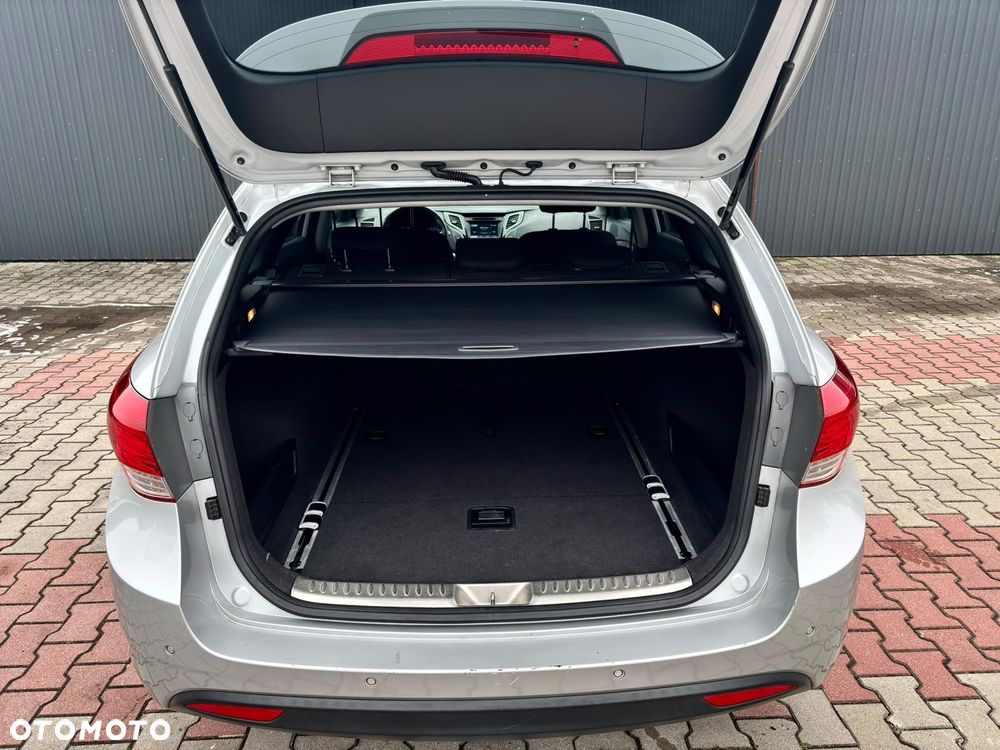 Hyundai i40 i40cw 1.7 CRDi Fifa World Cup Edition - 22