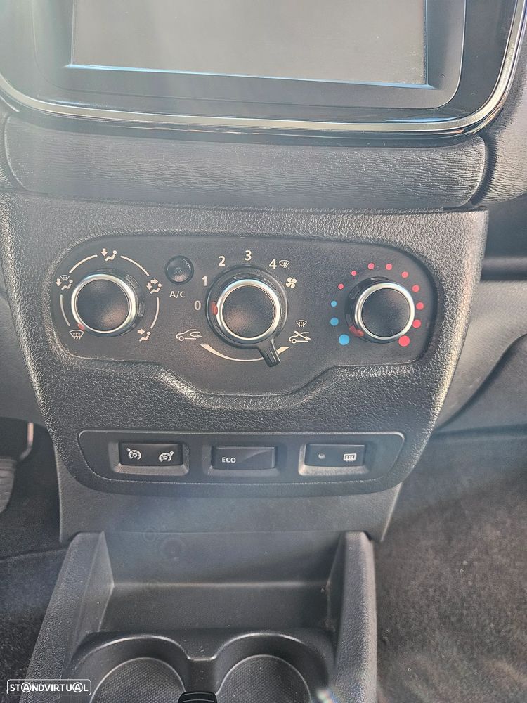 Dacia Lodgy 1.5 dCi Stepway 7L - 19