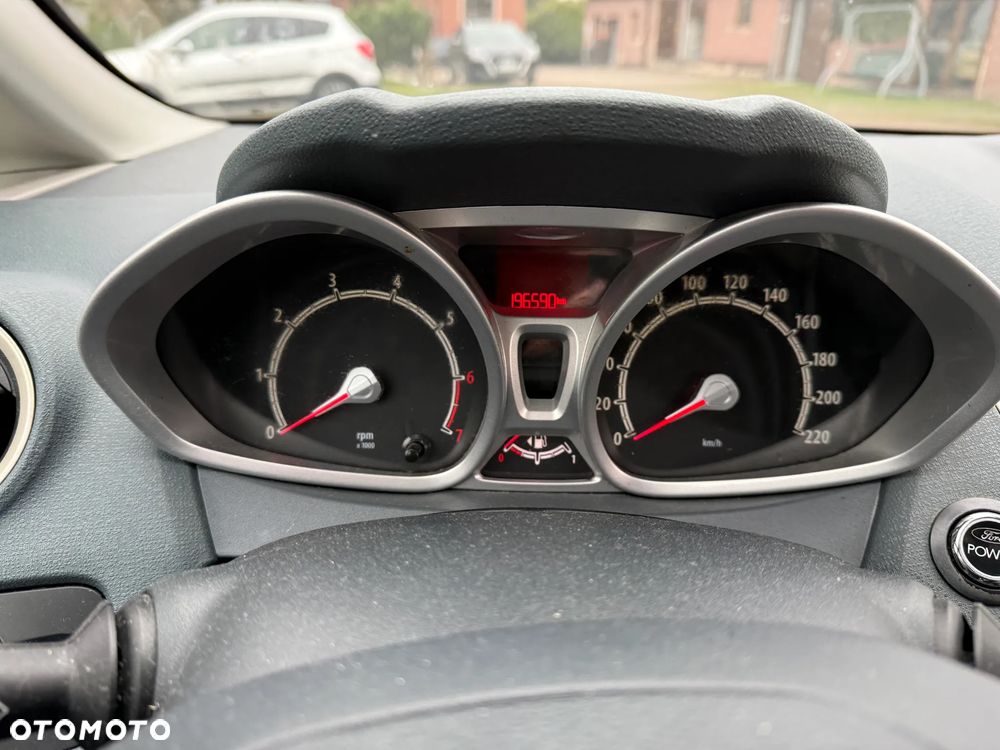Ford Fiesta 1.25 Titanium - 18