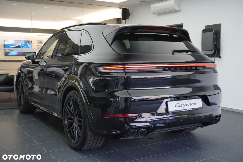 Porsche Cayenne GTS - 16
