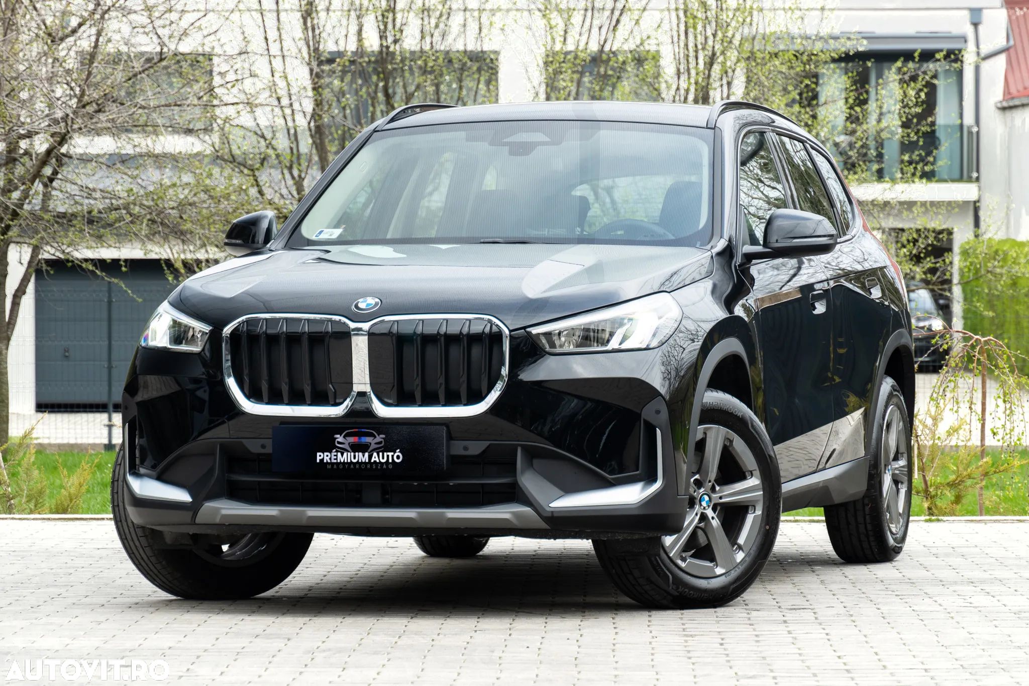 BMW X1 sDrive18i AT - 1