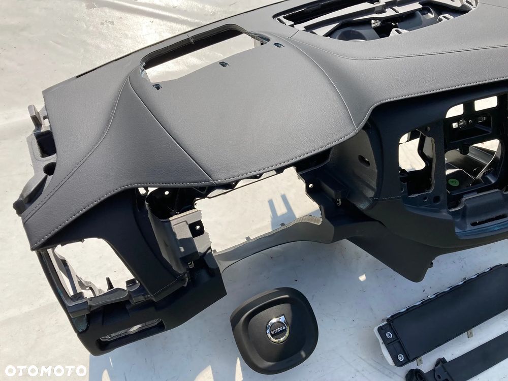 VOLVO XC90 II DESKA KONSOLA KOKPIT PULPIT PÓŁKA PARAPET PODUSZKI POWIETRZNE KIEROWCY PASAZERA KOLAN PODUSZKA POWIETRZNA KOLANOWA AIRBAG PASY PAS SKÓRA EU USA KANADA - 8