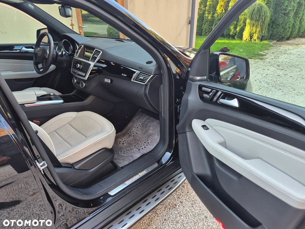 Mercedes-Benz ML 350 4MATIC (BlueEFFICIENCY) 7G-TRONIC - 19