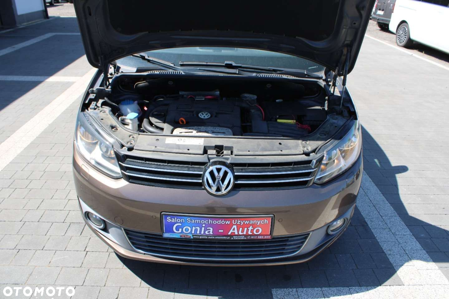 Volkswagen Touran - 14