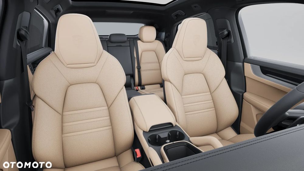 Porsche Cayenne Coupe E-Hybrid PHEV - 17