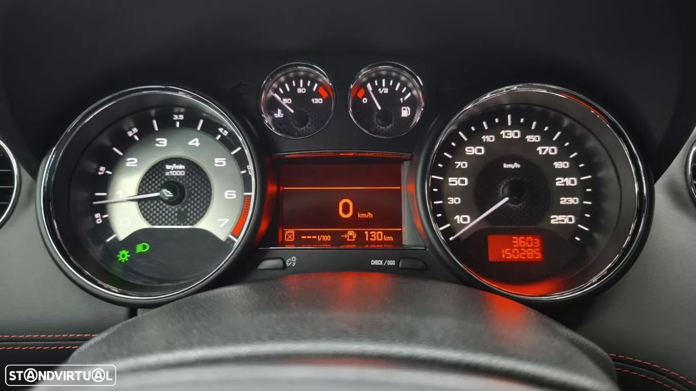 Peugeot RCZ 1.6 200 THP GT-Line - 28