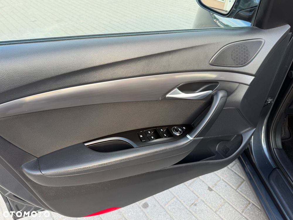 Hyundai i40 i40cw 1.7 CRDi Fifa World Cup Edition - 11