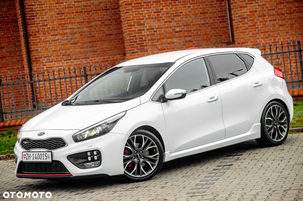 Kia Ceed 1.6 T-GDI GT-Challenge - 14