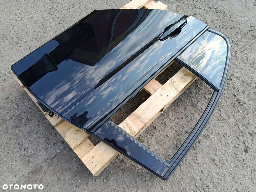 BMW F30 PRAWE TYLNE DRZWI 475 - 7