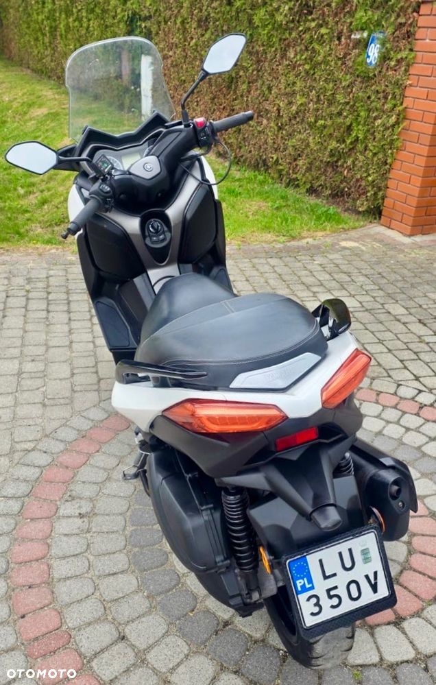 Yamaha X-max - 3