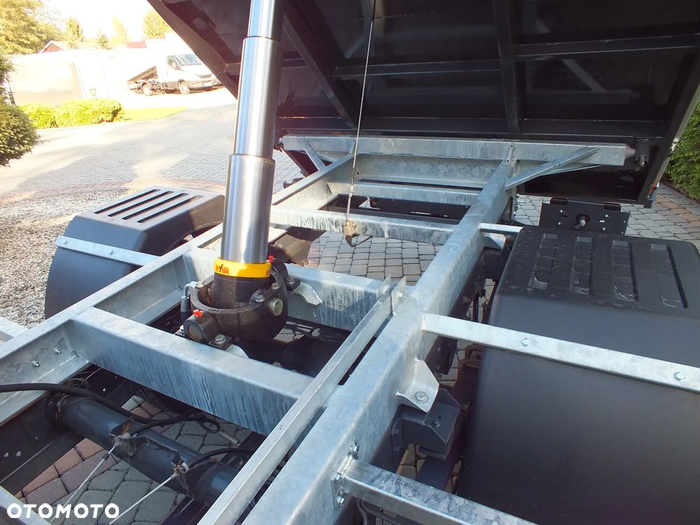 Iveco Daily - 23