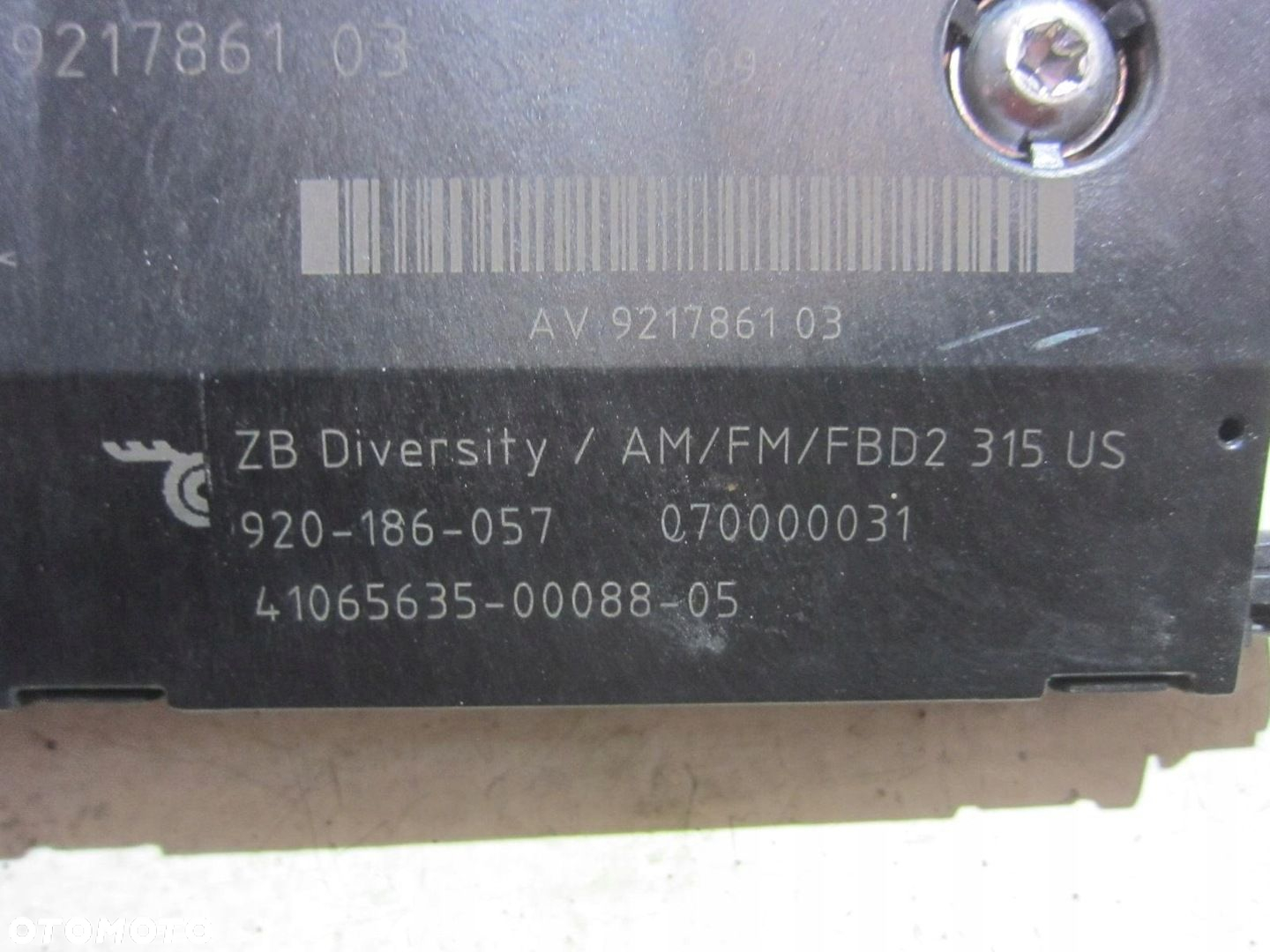 BMW 5 F07 GT WZMACNIACZ ANTENOWY DIVERSITY 65209228949 9217861 - 6