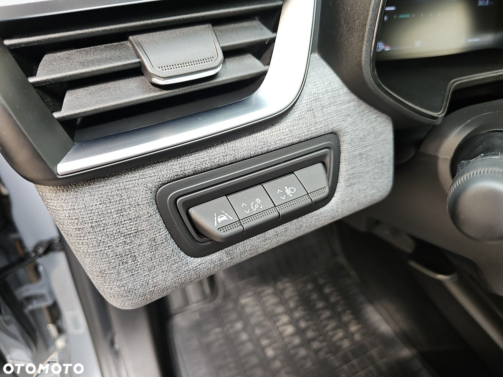Renault Clio - 25