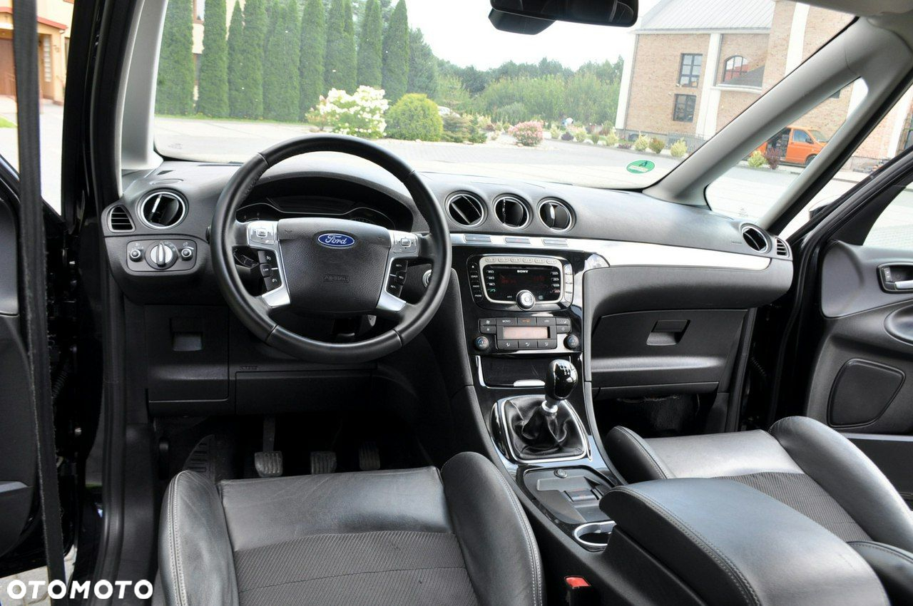 Ford Galaxy - 29