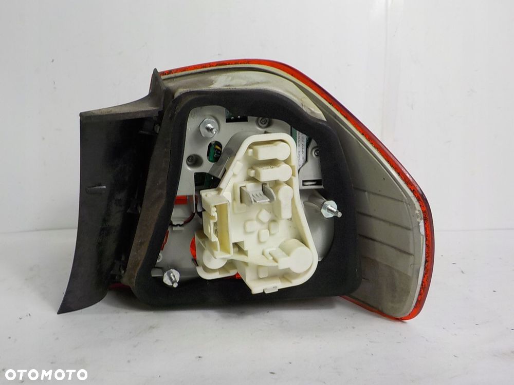 BMW 3 E90 LIFT LAMPA LEWA TYLNA LEWY TYŁ LED - 3