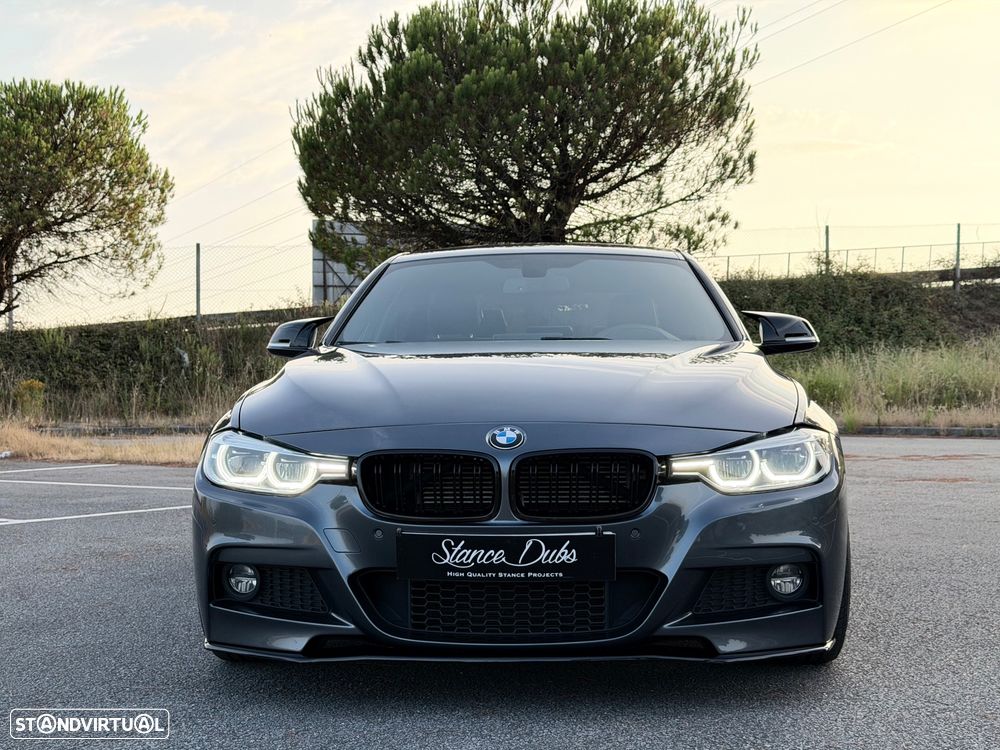 BMW 330 e iPerformance Pack M - 15