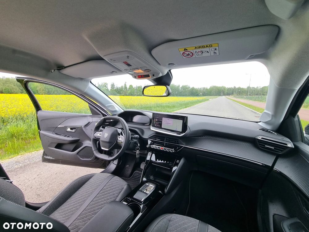 Peugeot 208 - 6