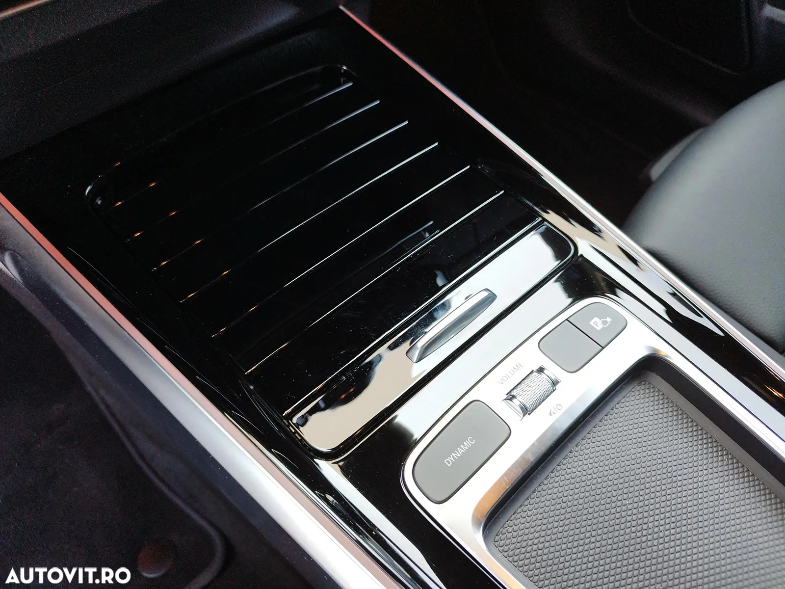 Mercedes-Benz EQB 300 4MATIC - 20