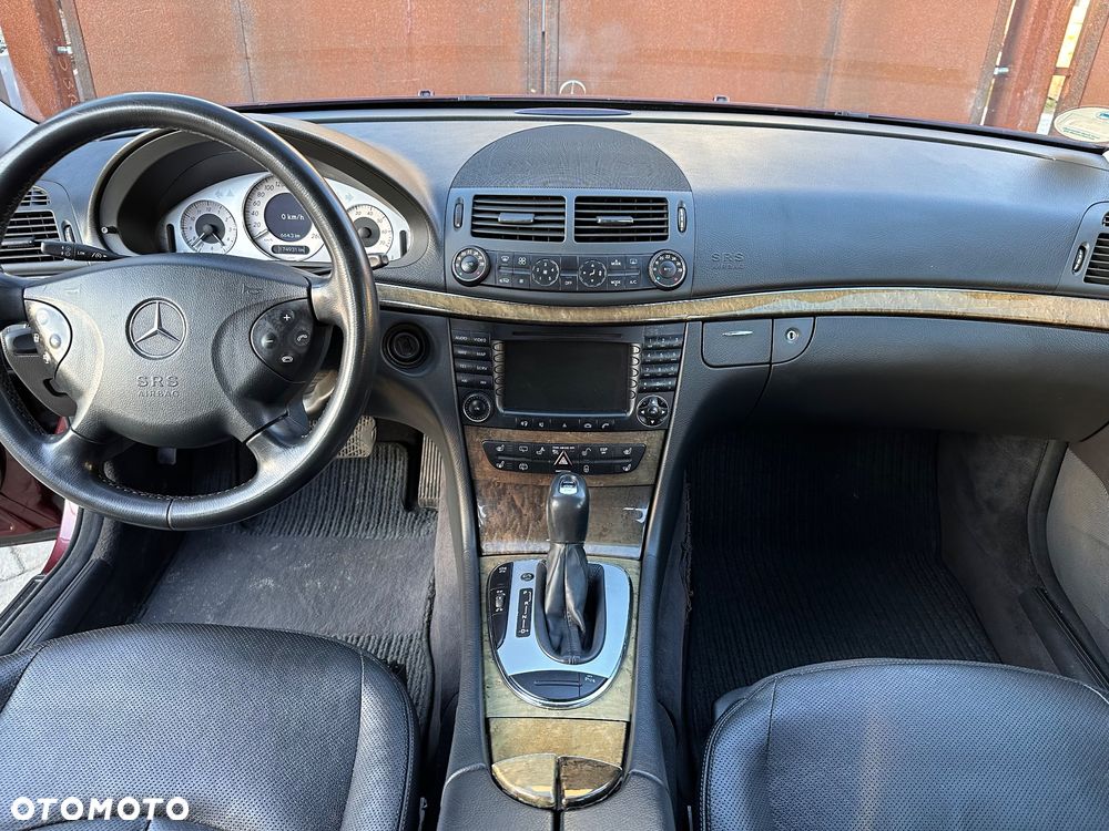 Mercedes-Benz Klasa E - 11