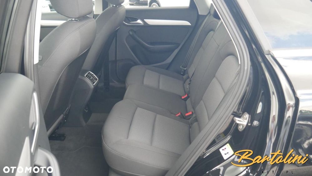 Audi Q3 - 18
