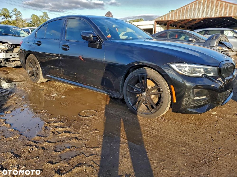 BMW Seria 3 330i Edition Luxury Line Purity - 4