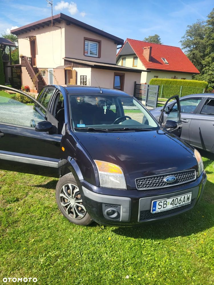 Ford Fusion - 4