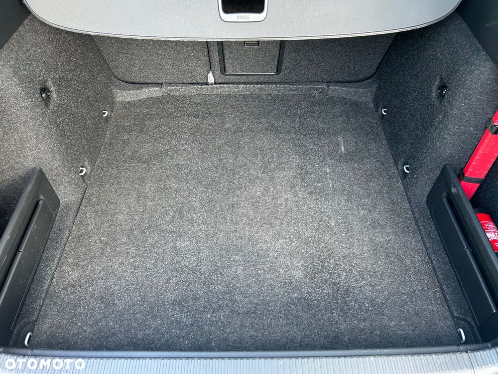 Skoda Octavia 2.0 TDI SCR Ambition DSG - 8