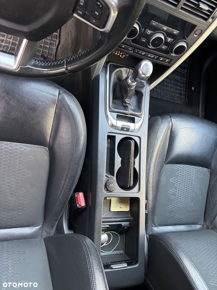 Land Rover Discovery Sport D150 FWD SE - 10