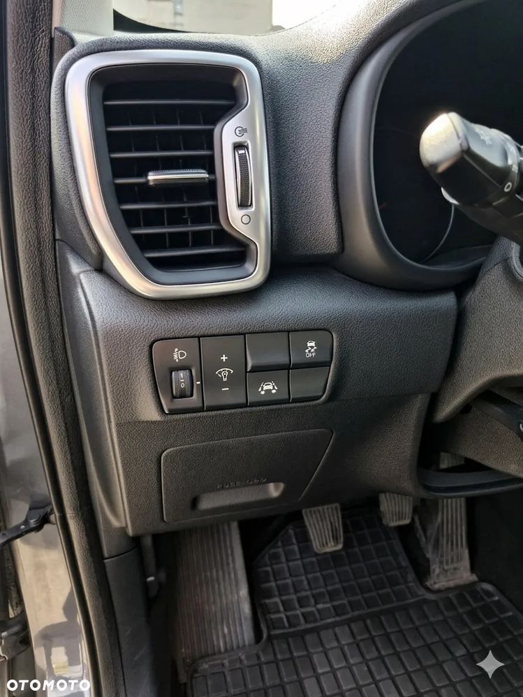 Kia Sportage 1.6 GDI L Business Line Plus 2WD - 2