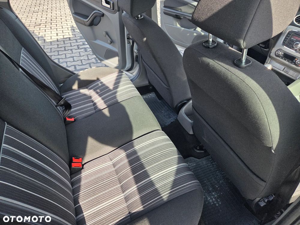 Ford Focus - 13