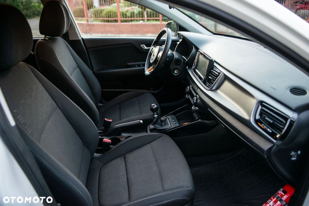 Kia Rio 1.2 Business Line Plus - 27