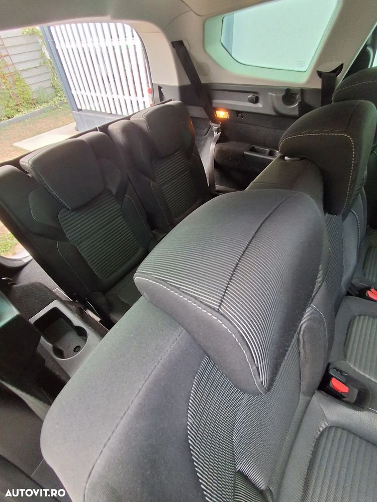 Renault Grand Scenic BLUE dCi 120 BUSINESS EDITION - 12