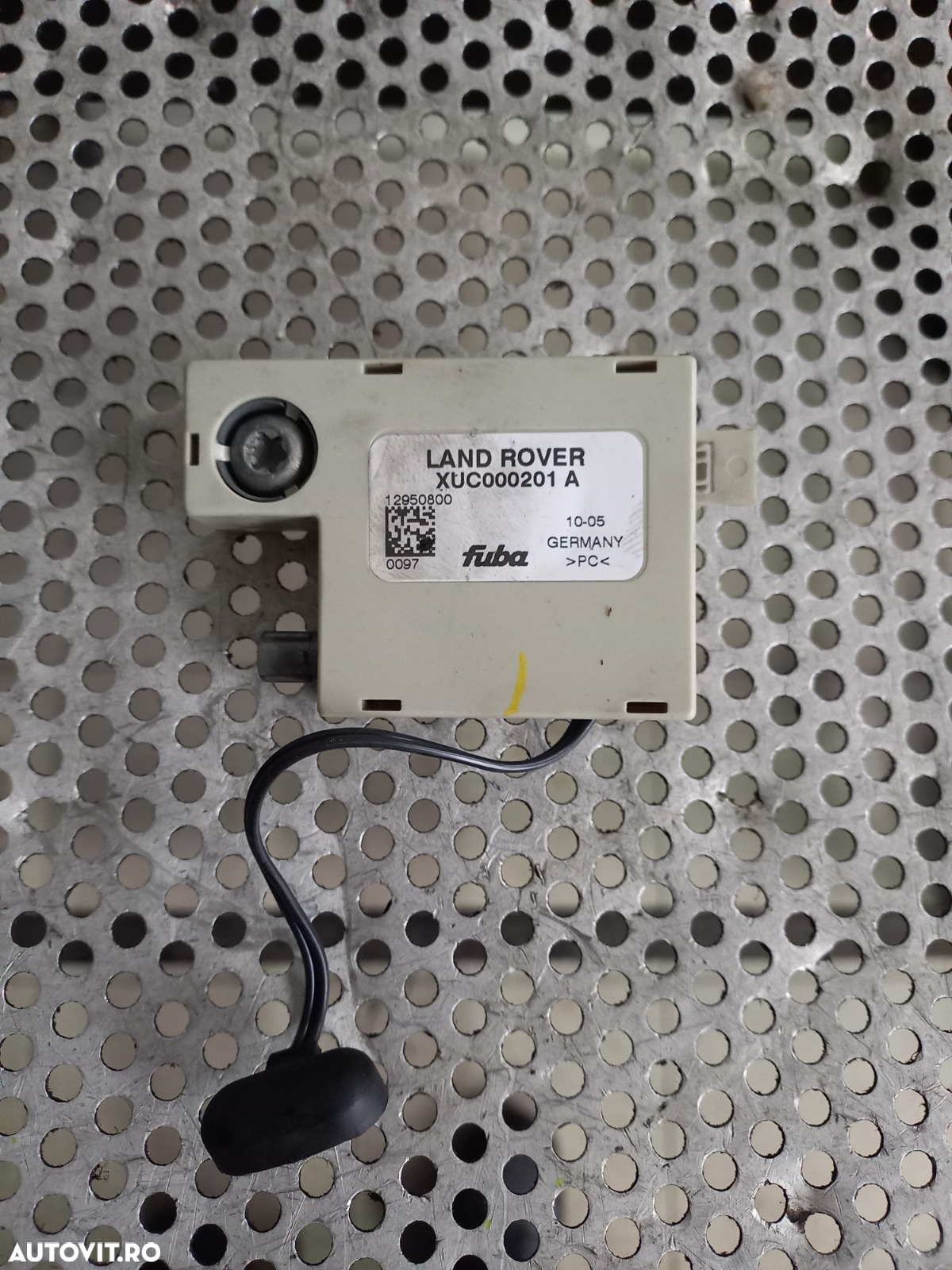 Amplificator Decodor Antena Land Rover Range Rover Sport L320 Discovey 3 Cod XUC000201A Dezmembrez Range Rover Sport L320 2.7 Tdv6 Motor 276DT - Dezmembrari Arad - 2