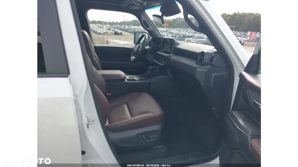 Toyota Land Cruiser - 10