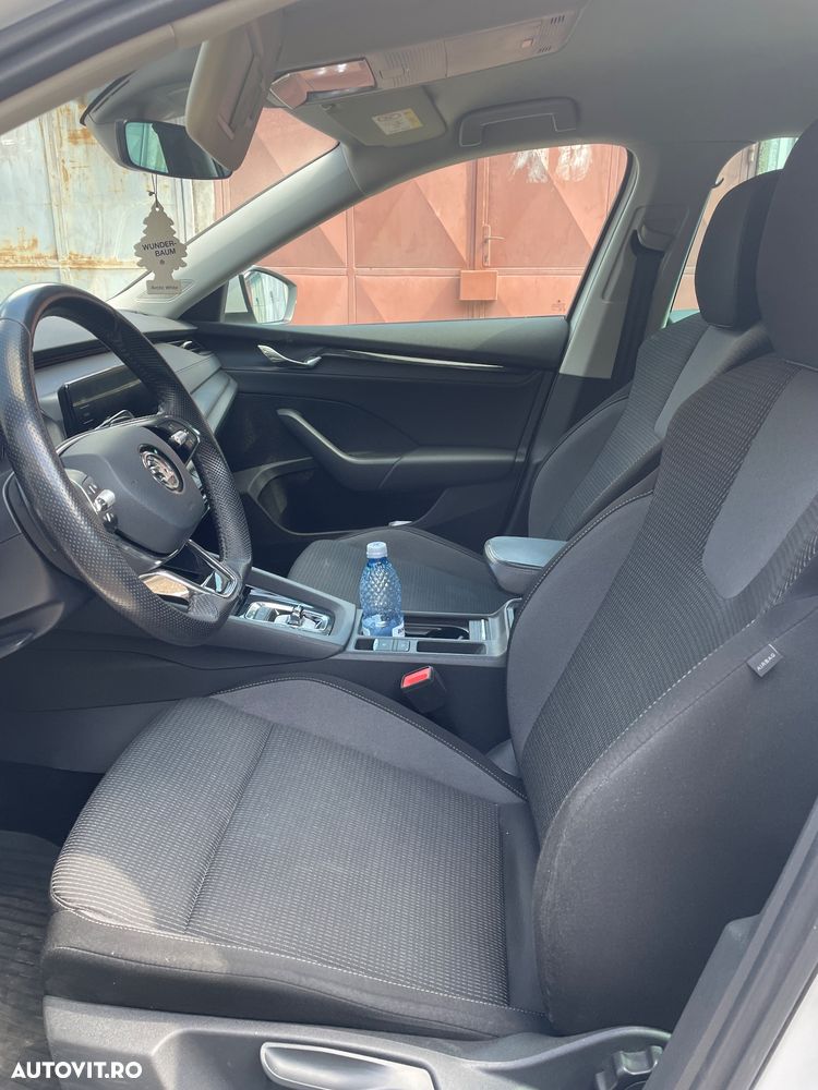 Skoda Octavia 2.0 TDI DSG Ambition - 12