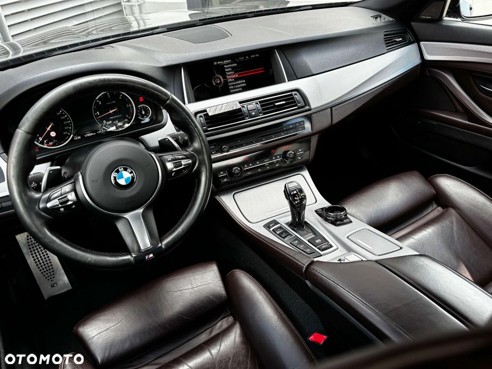BMW Seria 5 M550d xDrive - 25
