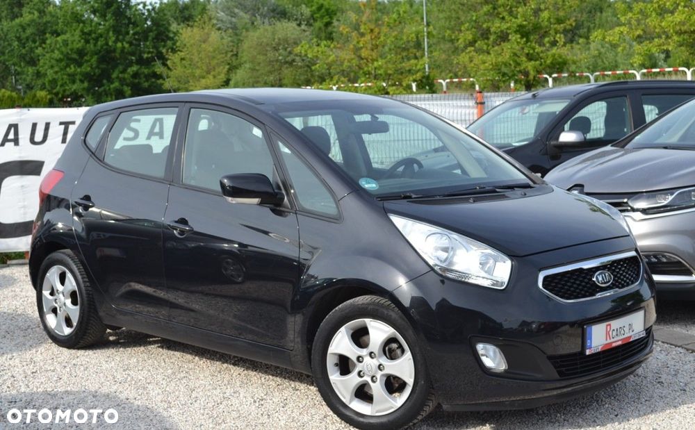 Kia Venga - 10