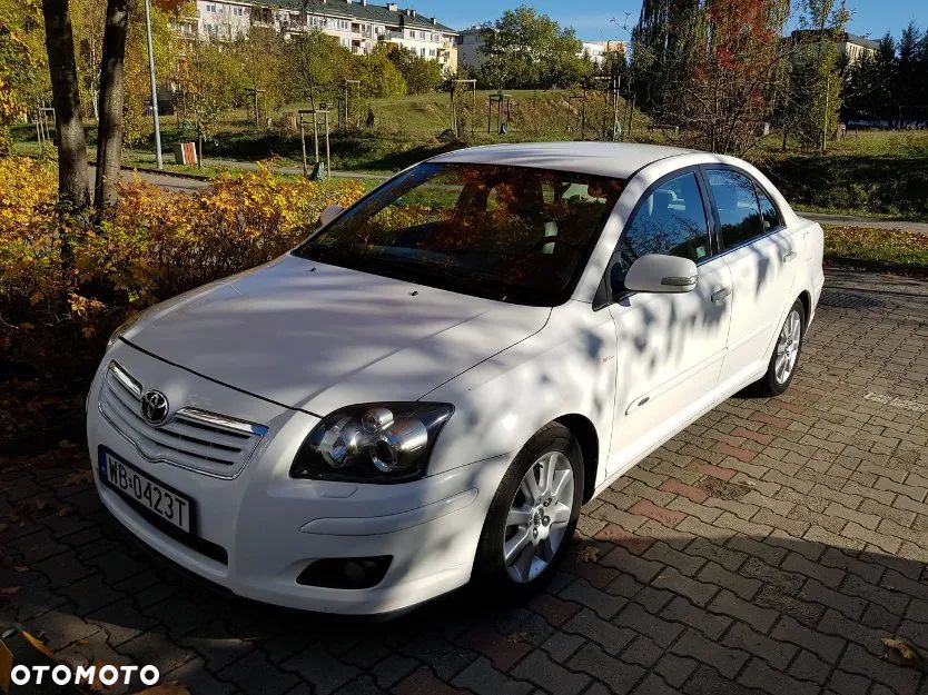 Toyota Avensis 2.2 D-4D Sol - 9