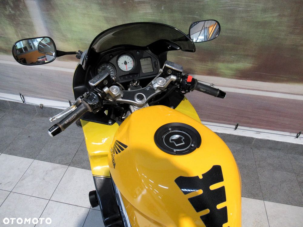 Honda VFR - 10
