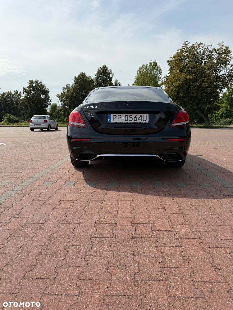 Mercedes-Benz Klasa E 220 d 9G-TRONIC AMG Line - 13
