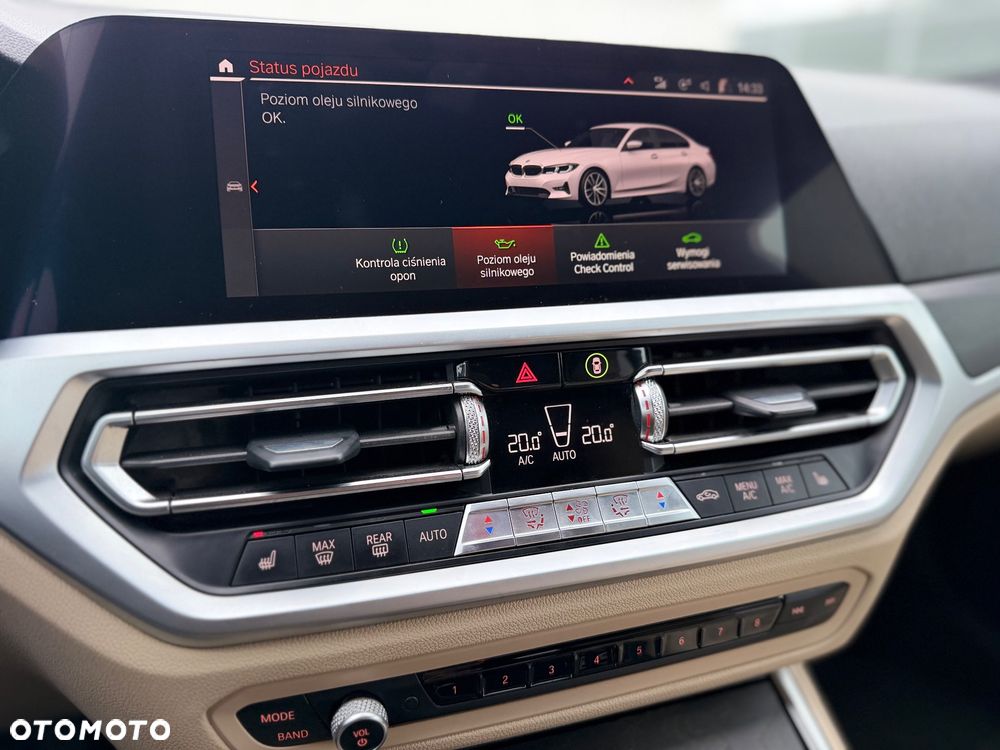 BMW Seria 3 330i Sport Line - 10