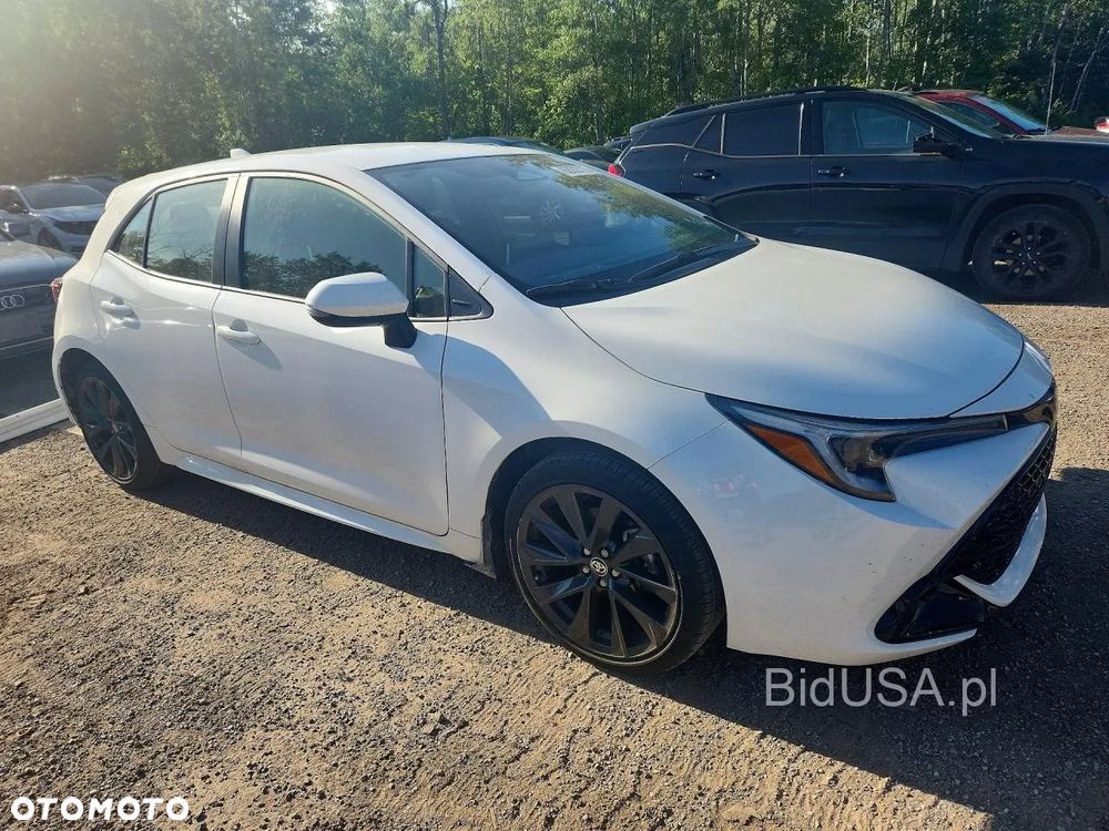 Toyota Corolla - 2