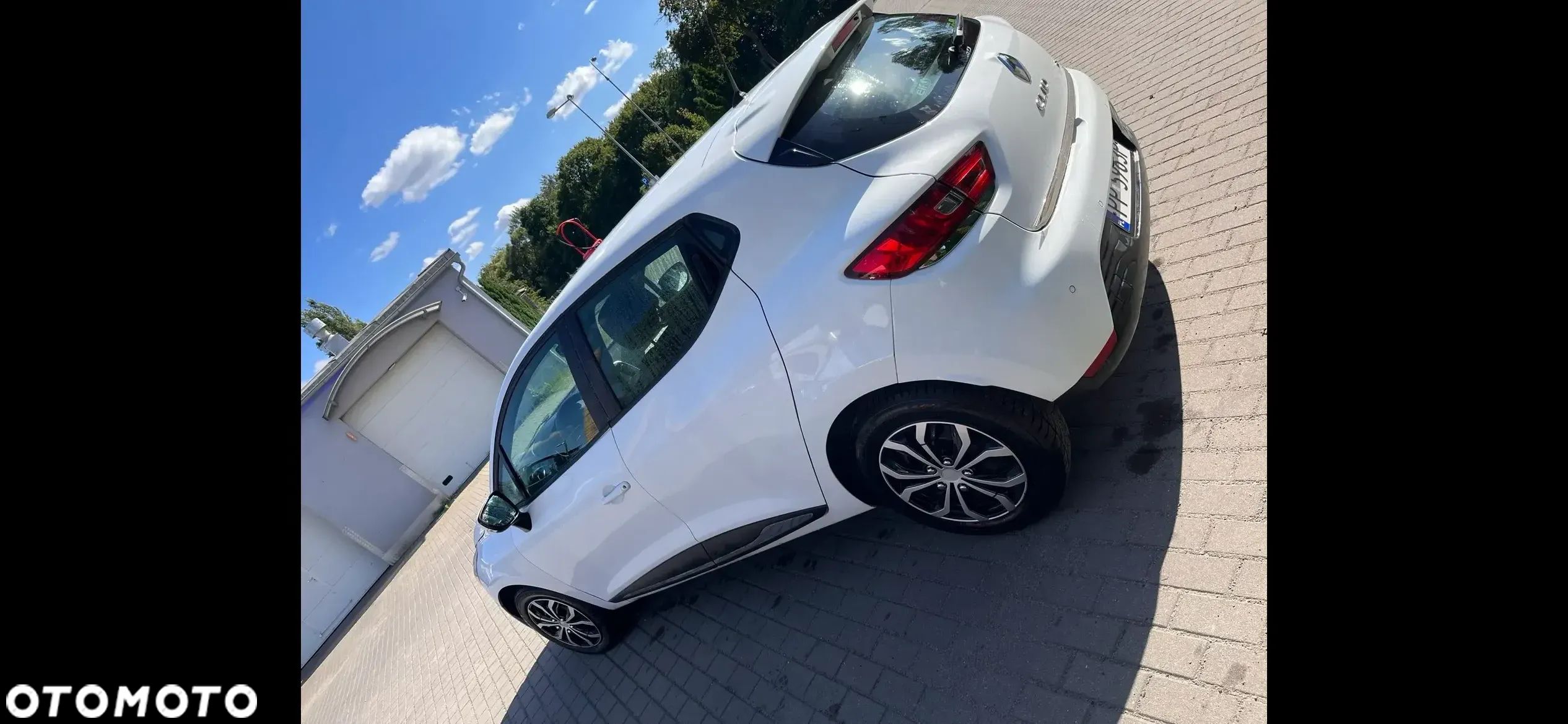 Renault Clio - 1