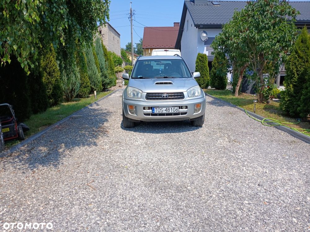 Toyota RAV4 - 3